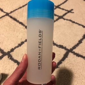 Rodan + Fields storage container